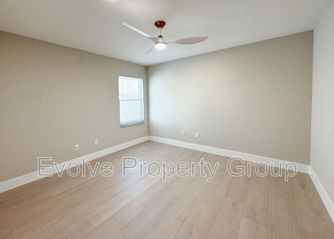 Building Photo - 470 Lambert Ave