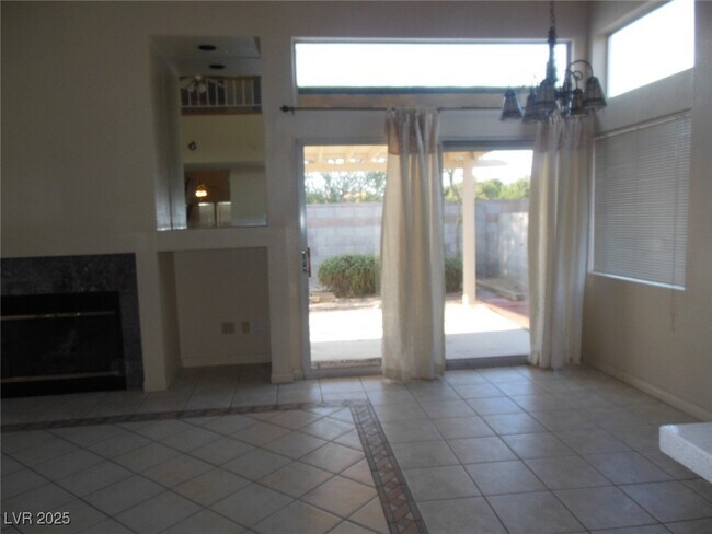 Building Photo - 2047 Angel Falls Dr