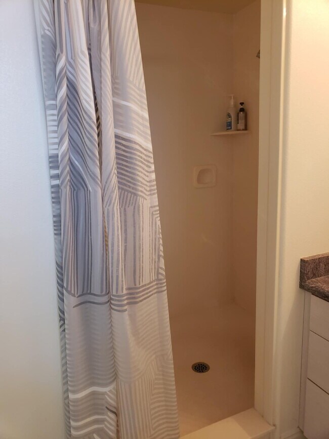 Building Photo - 288 W Diagonal #B  studio/1 Bath