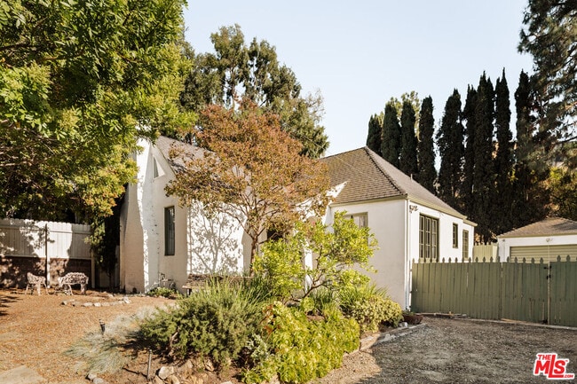 Primary Photo - 2272 India St