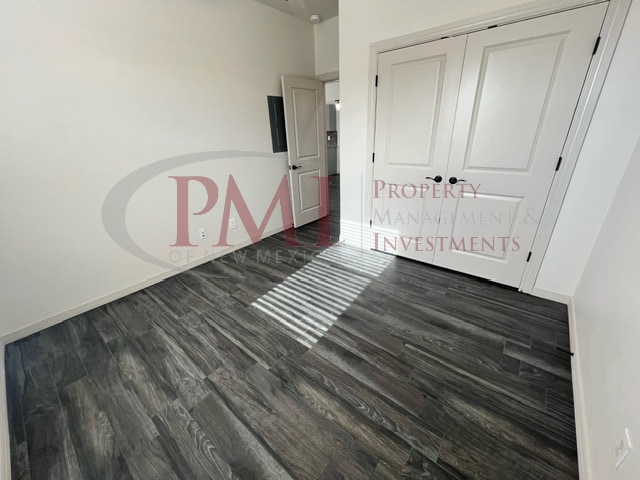 Building Photo - 5491 Ledesma Dr