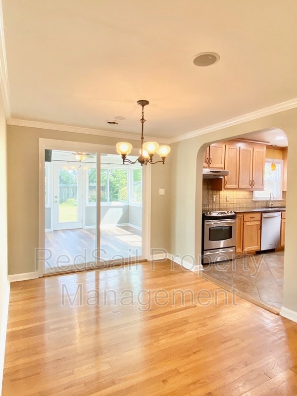 Building Photo - 383 Stanton Rd