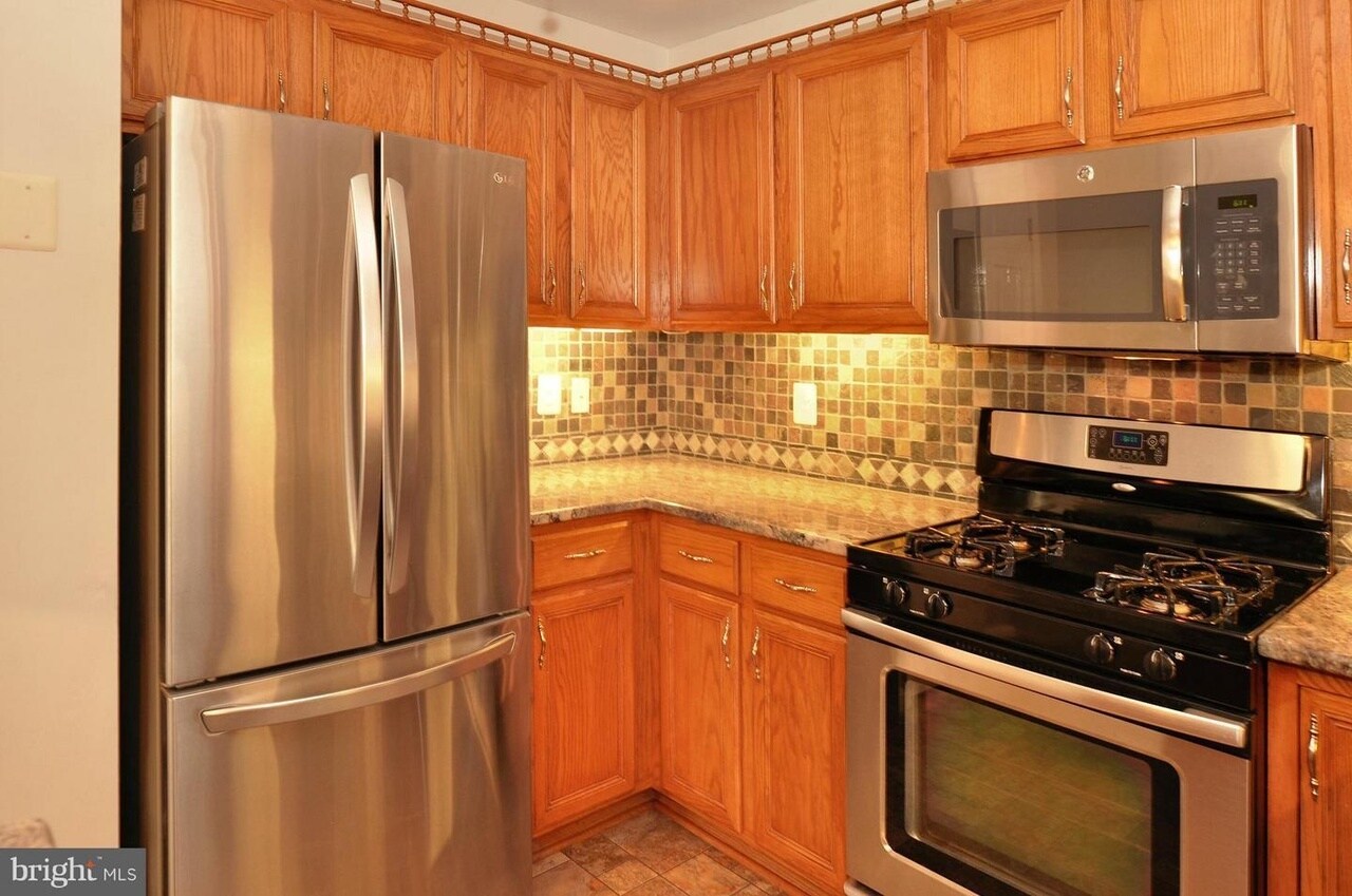 Building Photo - 13103 Millhaven Pl