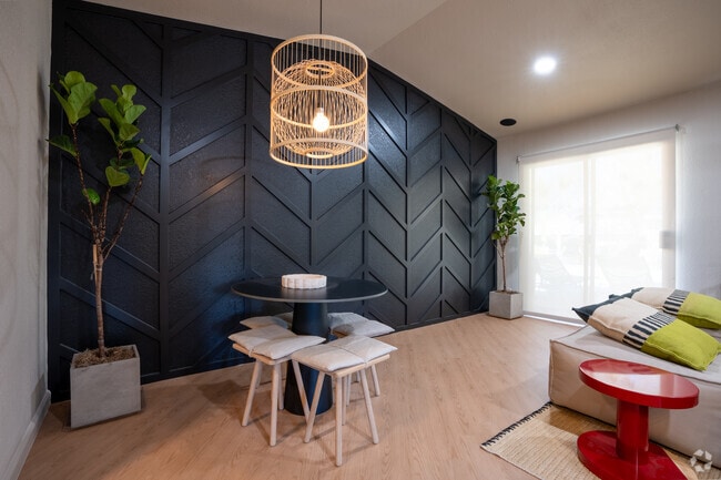 Clubhouse - Aria Davis