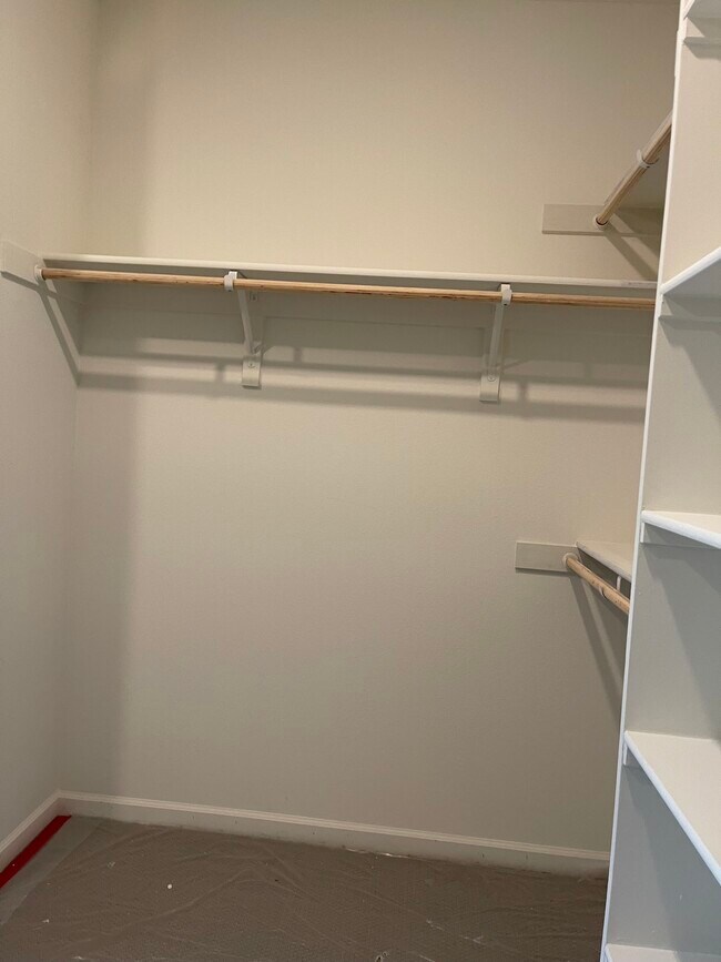 Building Photo - 2136 Brave Hawk Loop