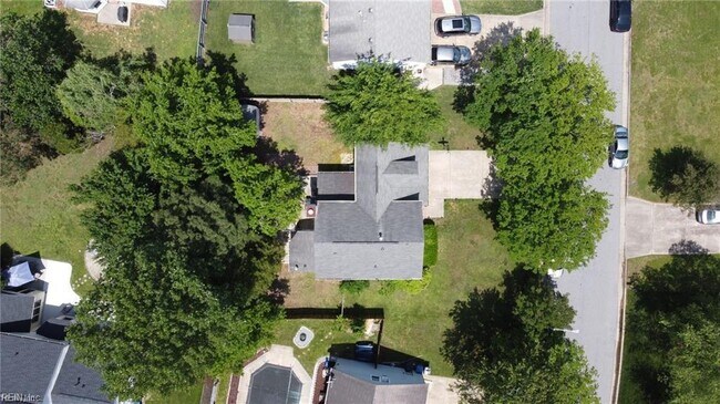 Building Photo - 1805 Monet Ct