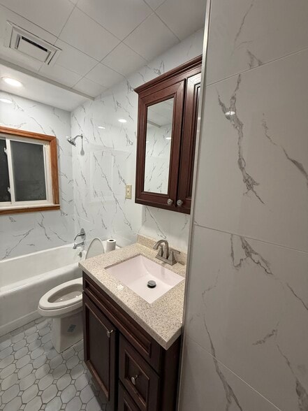 Building Photo - 5654 Burger St