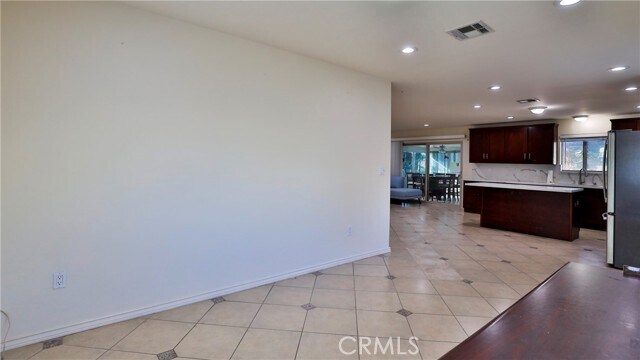 Building Photo - 1712 S Fern Ave