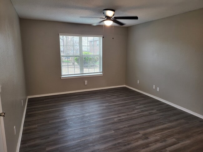 408 Living Room - Country Creek