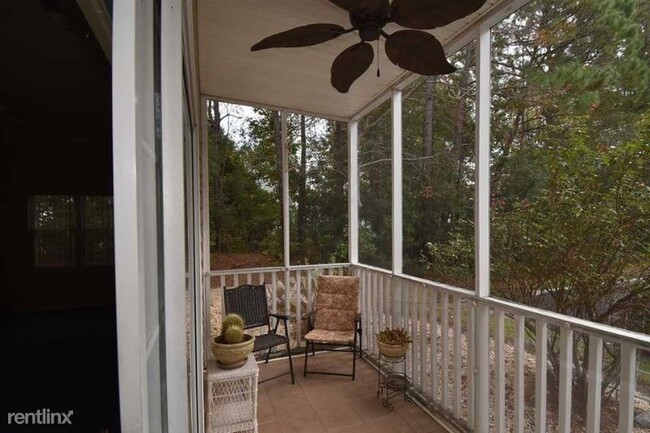 Building Photo - 2 br, 2 bath Condo - 1305 Sweetwater Blvd