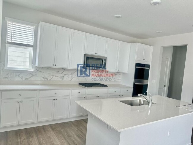 Building Photo - 1336 Brookfield Pl