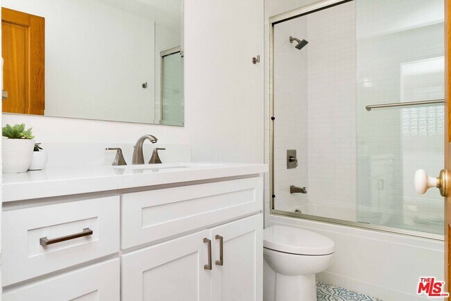 Building Photo - 29221 Heathercliff Rd