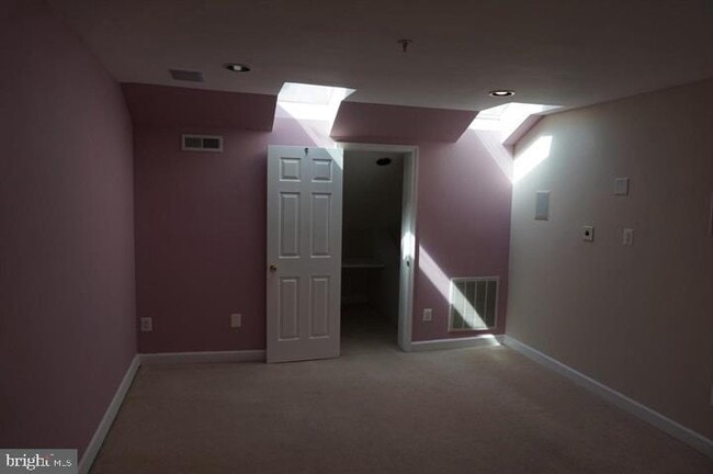 Building Photo - 8036 Kidwell Town Ct