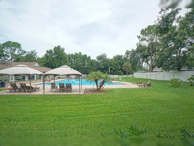 Building Photo - Charming 3 Bed, 2 Bath Home with Pond View in Sought-After Community