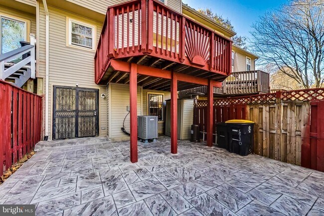 Building Photo - 6730 Mountain Lake Pl
