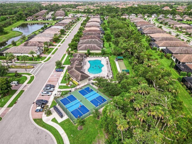 Building Photo - 20765 Swallowtail Ct
