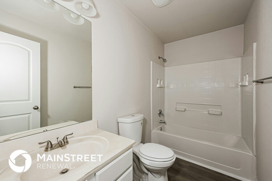 Building Photo - 7004 Sylvan Meadows Dr