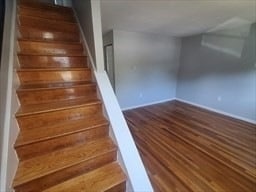 Building Photo - 174 Pine St