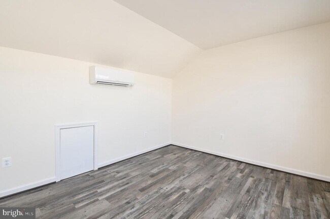 Building Photo - 4513 Ryelan Dr