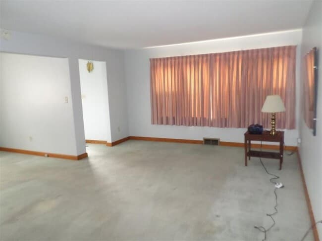 Building Photo - Great house very close to JMU!