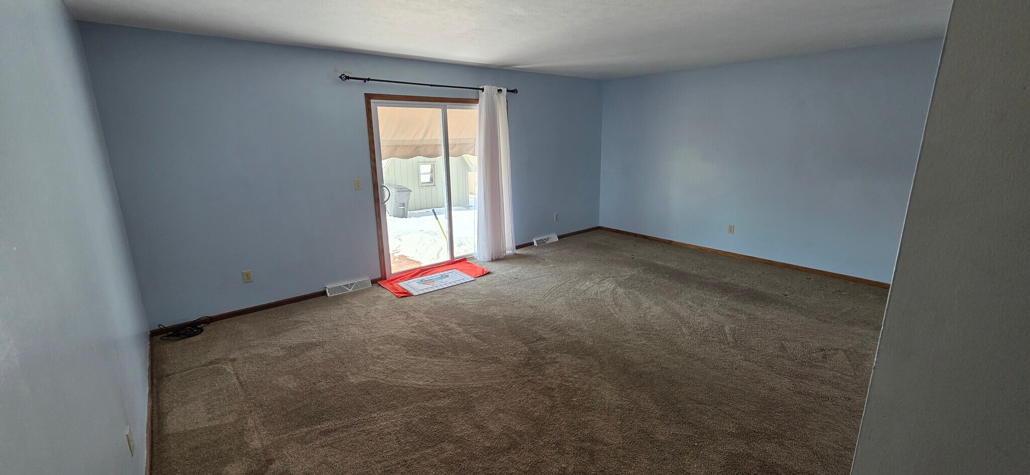 Building Photo - 5635 London Dr