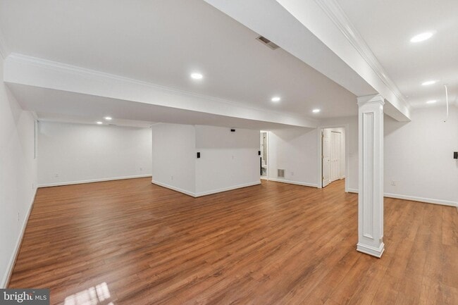 Building Photo - 4 Yellow Plum Ct