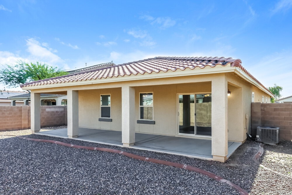 Building Photo - 17746 W Red Bird Rd