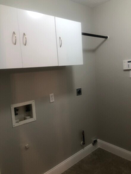 Building Photo - 19306 Pinewood Bluff Ln