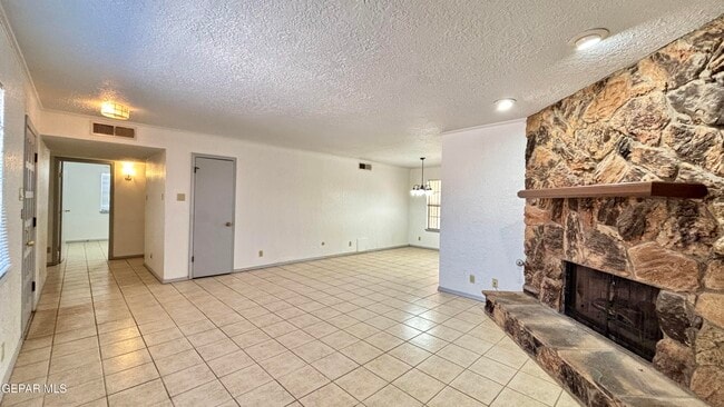 Building Photo - 4705 Frankfort Ave