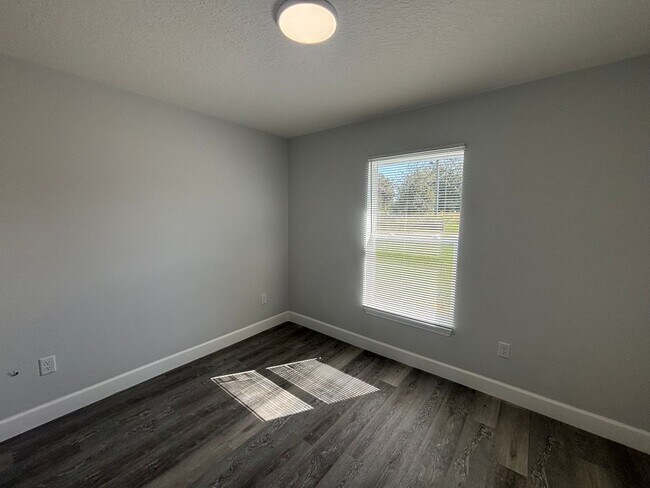 Building Photo - New Construction 3/2/ in Dunnellon