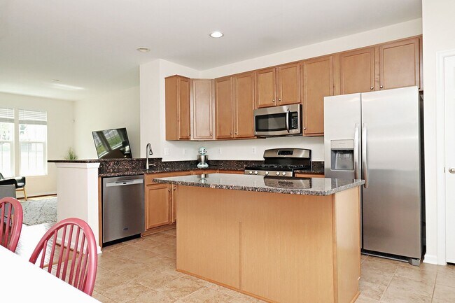 Building Photo - Dog-Friendly Pavilions at Pantops Townhome With Garage