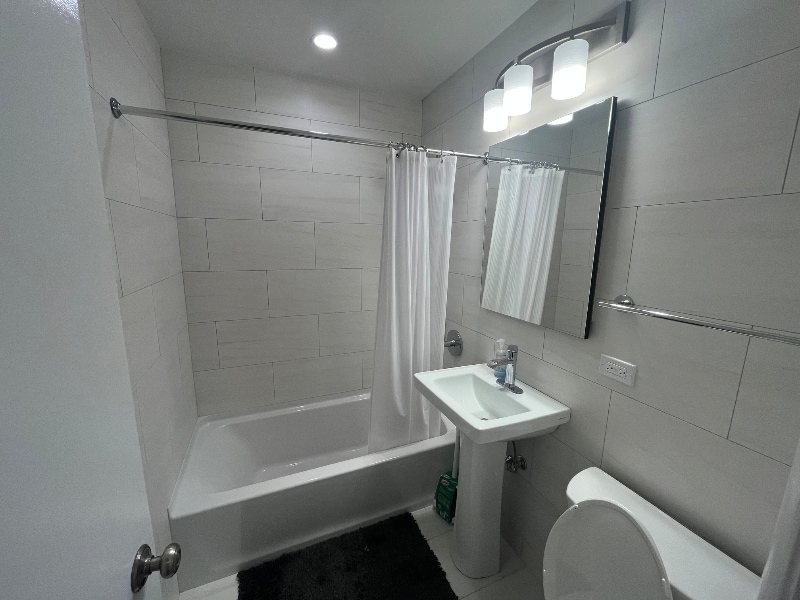 Building Photo - 432 Elm Pl