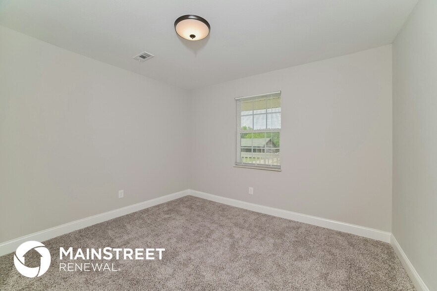 Building Photo - 1406 Blue Forest Ln