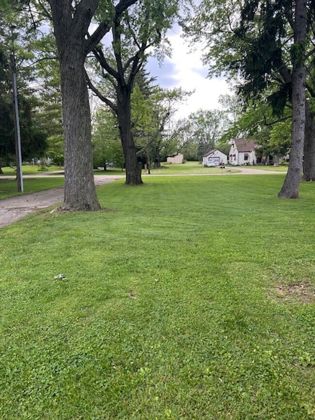 Building Photo - So Much Space - Inside and Out! 3 Bedroom,...