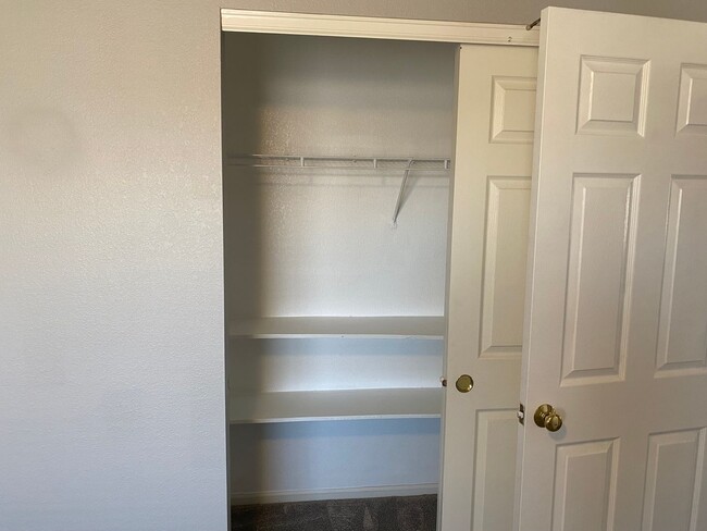 Building Photo - **MOVE-IN SPECIAL: $500 OFF!**
