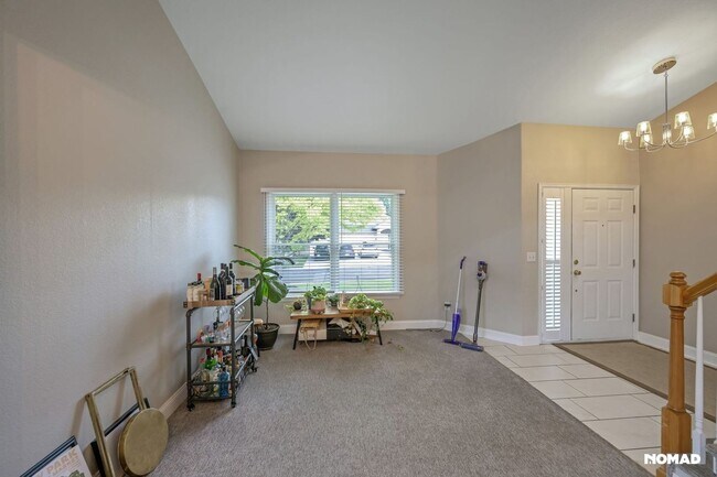 Building Photo - 1321 S Lansing Ct