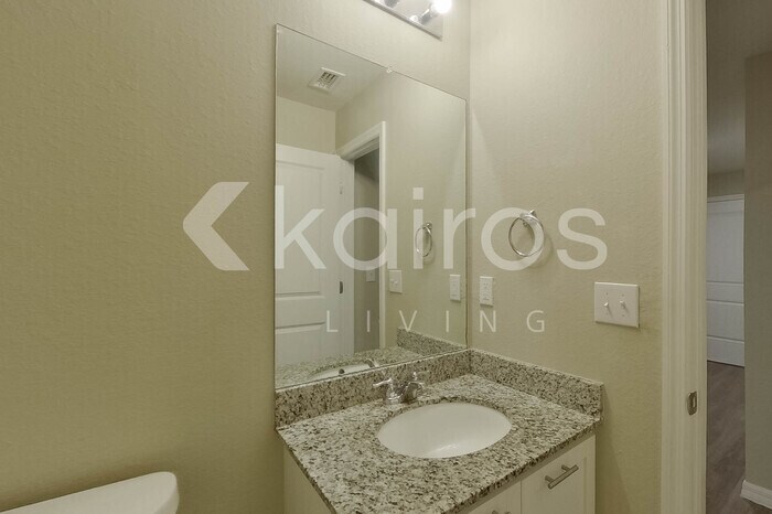 Building Photo - 9131 Aegean Cir