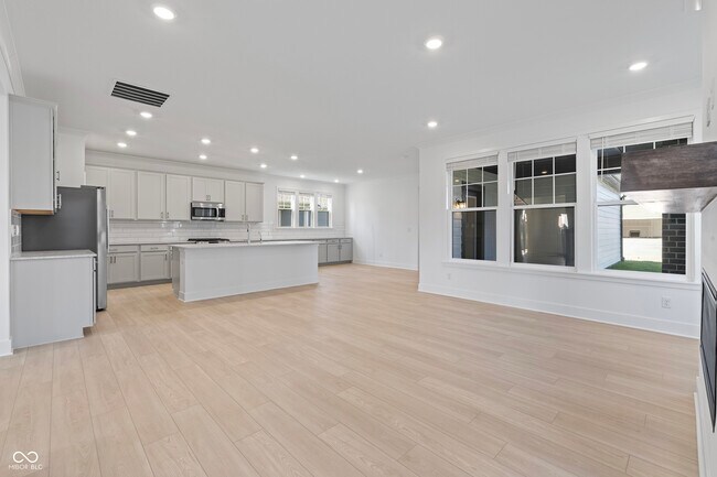 Building Photo - 15440 Cardonia Rd