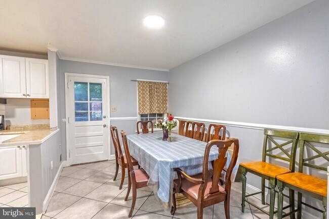 Building Photo - 9832 Buckner Rd