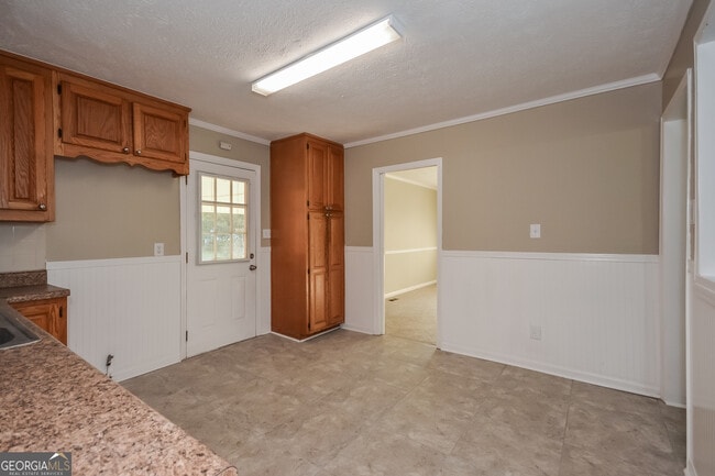 Building Photo - 10803 Mallard Dr