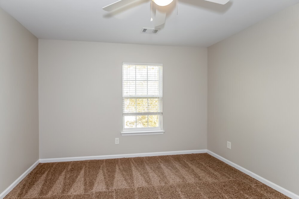 Building Photo - 2720 Mayfair Dr
