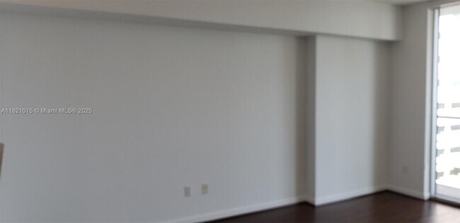 Building Photo - 325 S Biscayne Blvd