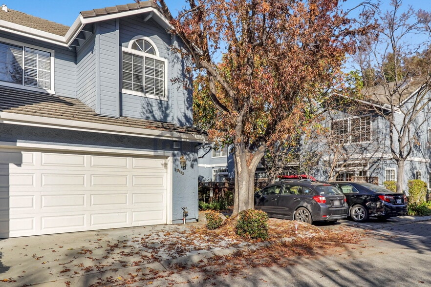 Building Photo - 2639 Heritage Park Cir