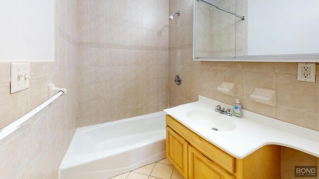 Building Photo - 1 bedroom in NEW YORK NY 10019