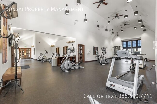 Building Photo - 11186 S Windward Ln