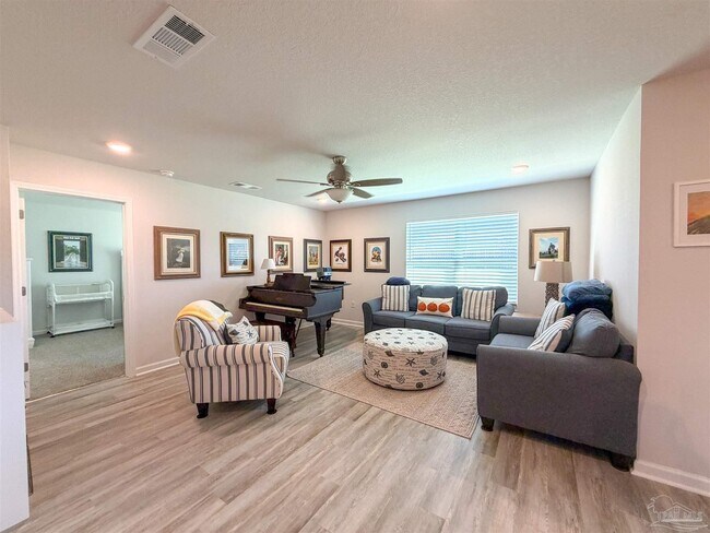 Building Photo - 5494 Silverbell Dr