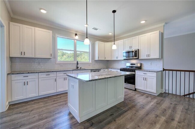 Building Photo - 309 Arbor Cir