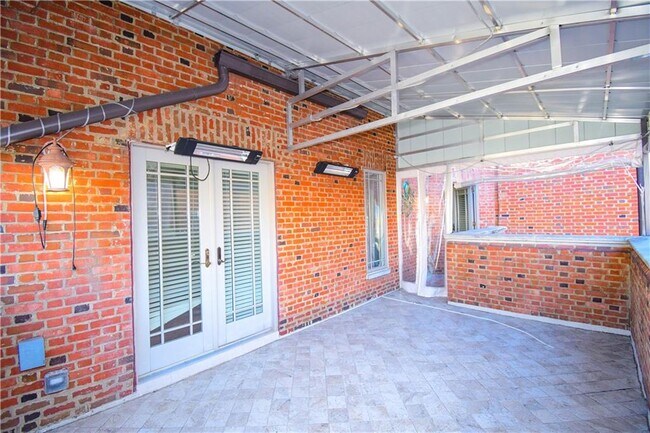 Building Photo - 4 Prichard Way NE