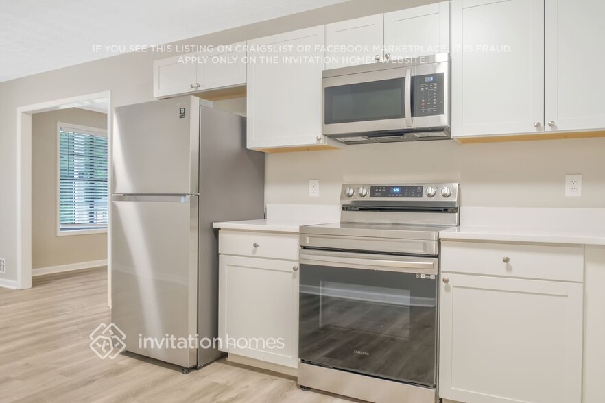 Building Photo - 4952 Needle Knob Ct