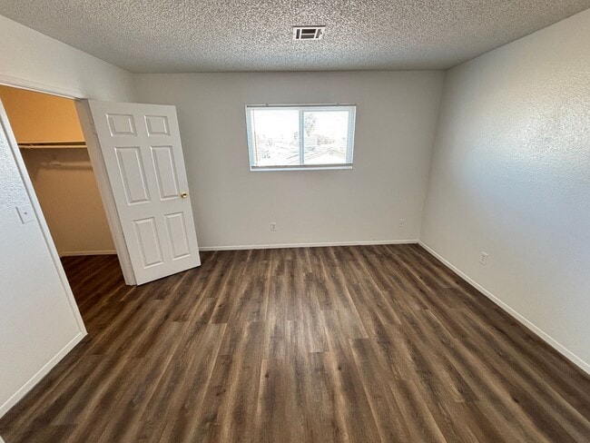 Building Photo - 2036 N Crawford St